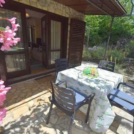 Jadanec アパート *